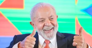 O “Presente” de Lula: Como o Governo Está Mudando a Vida dos Brasileiros em 2025