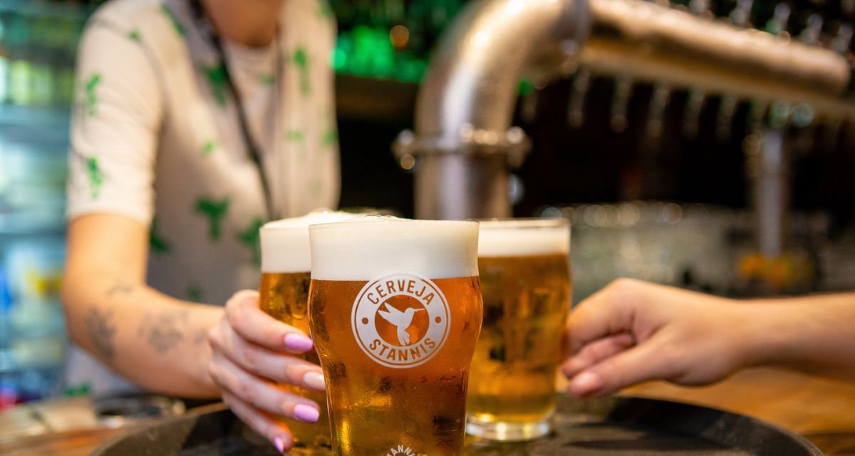 Jaraguá do Sul desponta como polo cervejeiro: fábricas artesanais conquistam prêmios e atraem turistas em SC - Imagem do artigo original
