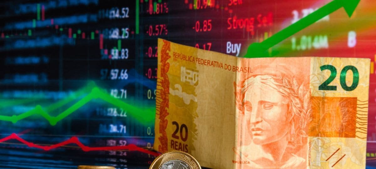 Inflação persistente, petróleo em alta e tensão no Oriente Médio derrubam Ibovespa e seguram dólar em R$ 4,89 - Imagem do artigo