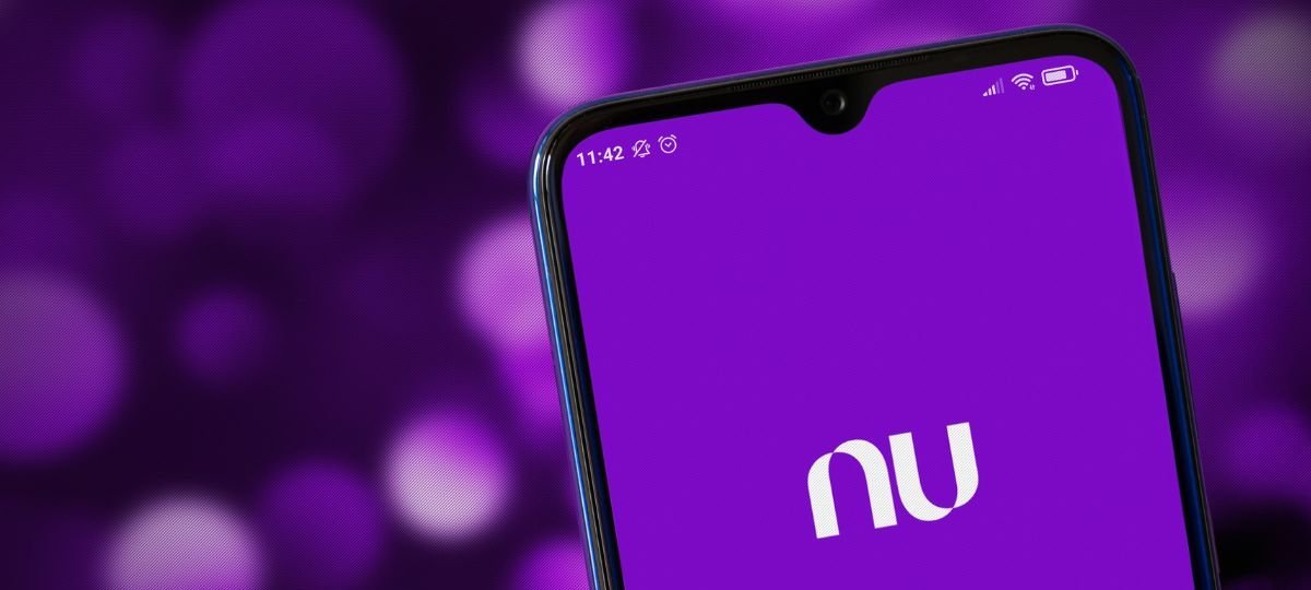 Nubank encara 1T26 sob lupa de investidores: lucro projetado de US$ 879 mi e desafio de sustentar ROE de 31% - Imagem do artigo