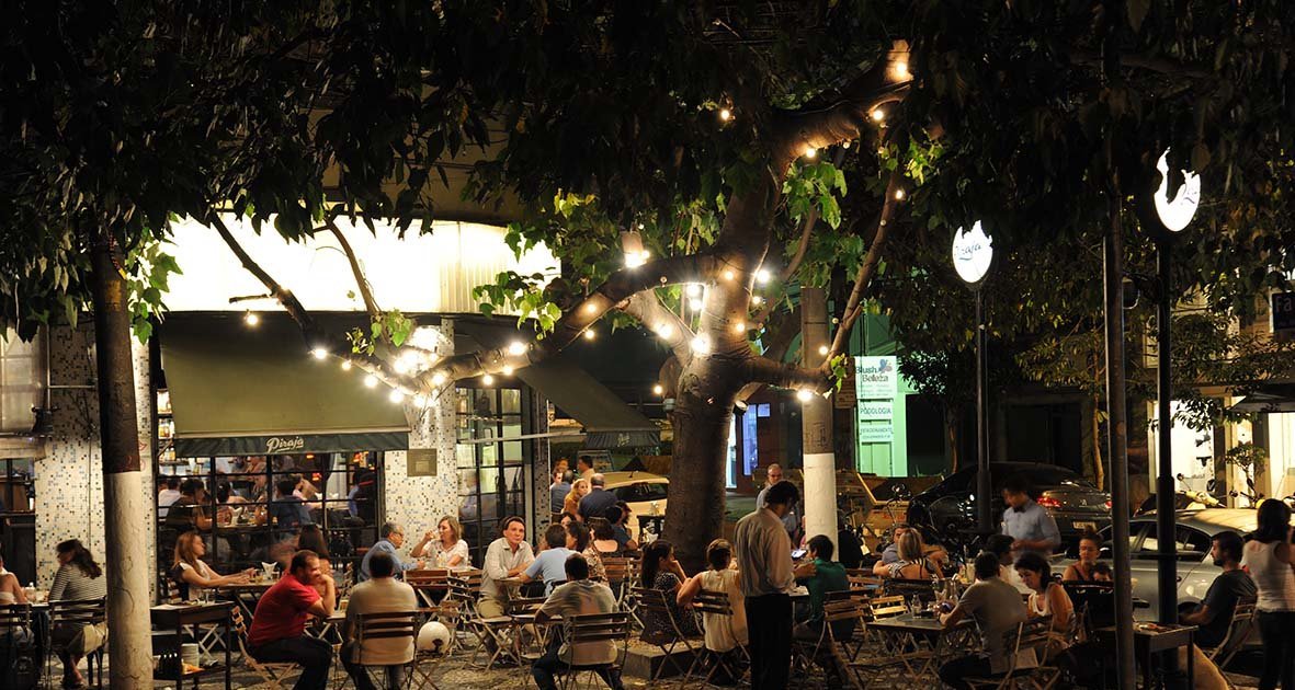Bares e restaurantes em São Paulo confirmam transmissão dos jogos do Brasil na Copa do Mundo 2026 - Imagem do artigo