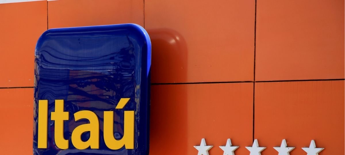 Itaú lança “Vira Fatura” e oferece até 40 dias extras para pagar o cartão; veja regras e custos - Imagem do artigo