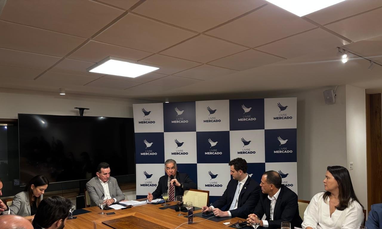 Propostas de atualização do Simples Nacional e redução da jornada avançam na Câmara dos Deputados - Imagem do artigo original