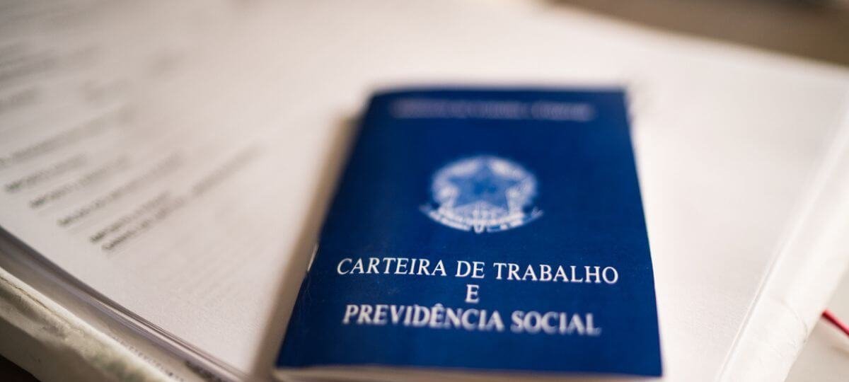 PEC do fim da escala 6×1 reduz jornada para 40 h, mas exclui profissionais de alta renda e servidores - Imagem do artigo