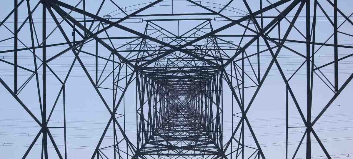 Decisão do TRF1 sobre RBSE pressiona Axia Energia e Isa Energia, mas analista mantém foco em dividendos - Imagem do artigo