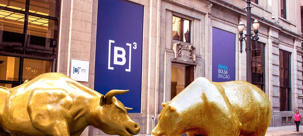 BTG Pactual promove Itaú Unibanco a maior aposta e reconfigura carteira Brazil 10SIM para enfrentar a volatilidade de junho - Imagem do artigo