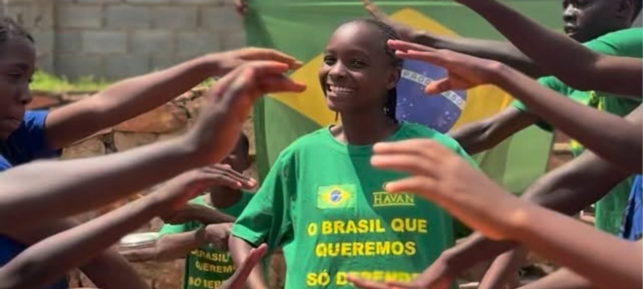 Tributo de crianças de Uganda viraliza e destaca os 40 anos da Havan, que projeta 200 megalojas até 2026 - Imagem do artigo original