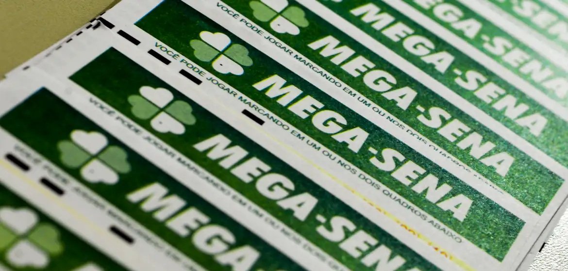 Mega-Sena 3018 acumula para R$ 16 milhões e Quina 7050 lidera com prêmio de R$ 250 milhões - Imagem do artigo