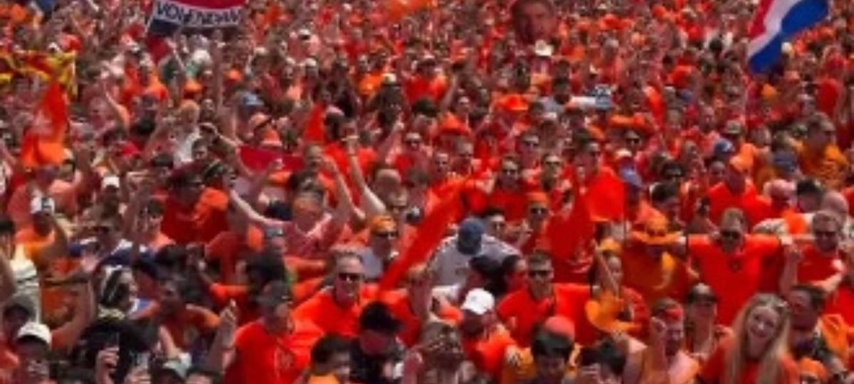 Torcida da Holanda pinta Dallas de laranja na véspera do duelo contra o Japão na Copa de 2026 - Imagem do artigo