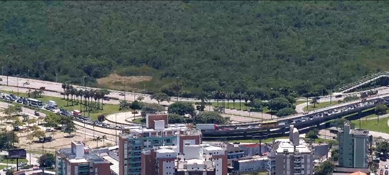 Viaduto de R$ 26,5 milhões promete eliminar gargalo histórico no acesso Norte-Leste de Florianópolis - Imagem do artigo original