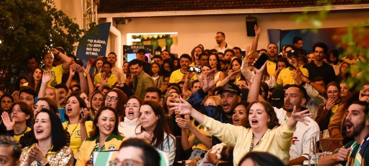 Brasil x Haiti: guia completo de locais para assistir ao jogo da Seleção em Florianópolis nesta sexta-feira, 19 - Imagem do artigo